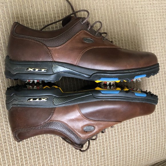 Callaway Men\'s Brown Soft Cleats Golf Shoes.